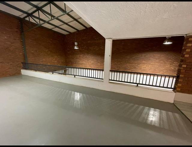 INDUSTRIAL PROPERTY TO RENT IN HENNOPSPARK